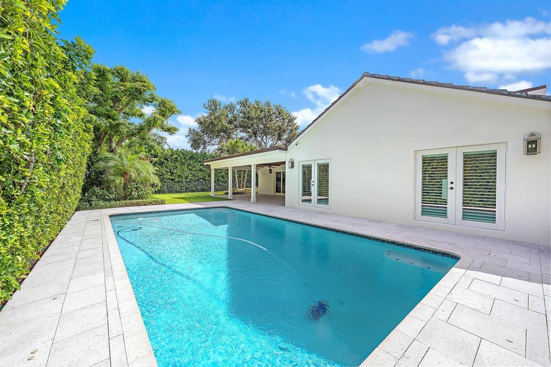 11785 Lake Shore Pl-28