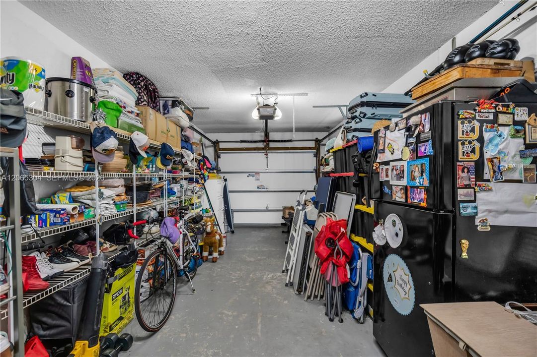 En Venta: $600,000 (2 camas, 2 baños, 1300 Pies cuadrados)