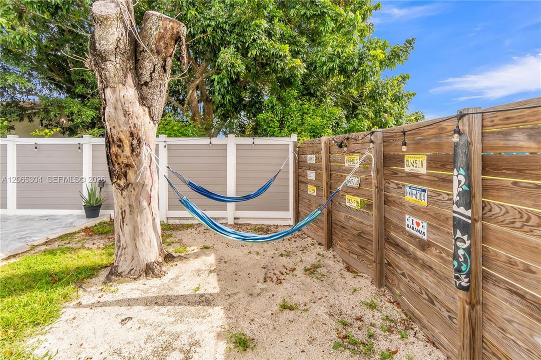 En Venta: $600,000 (2 camas, 2 baños, 1300 Pies cuadrados)