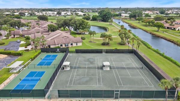 Pickle & Tennis Courts