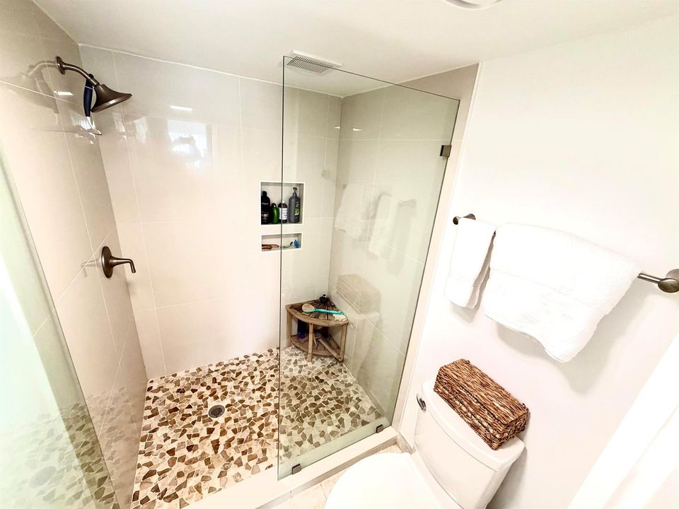 Primary En-Suite