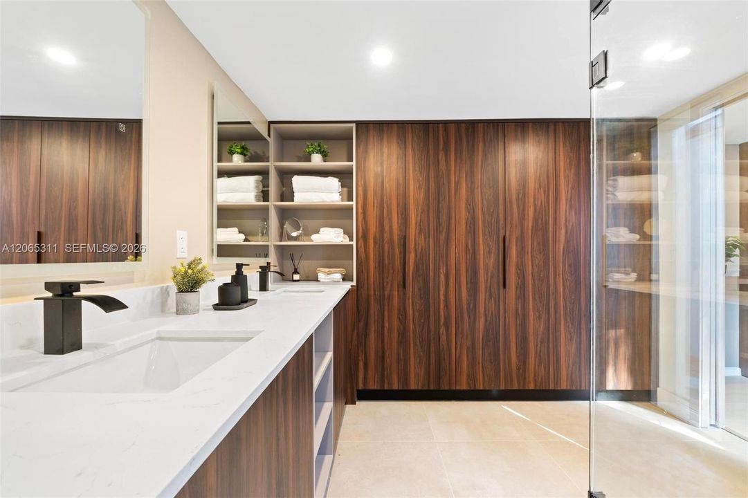 For Sale: $649,500 (4 beds, 2 baths, 2346 Square Feet)