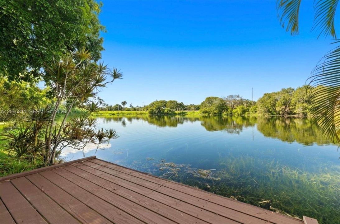 For Sale: $649,500 (4 beds, 2 baths, 2346 Square Feet)