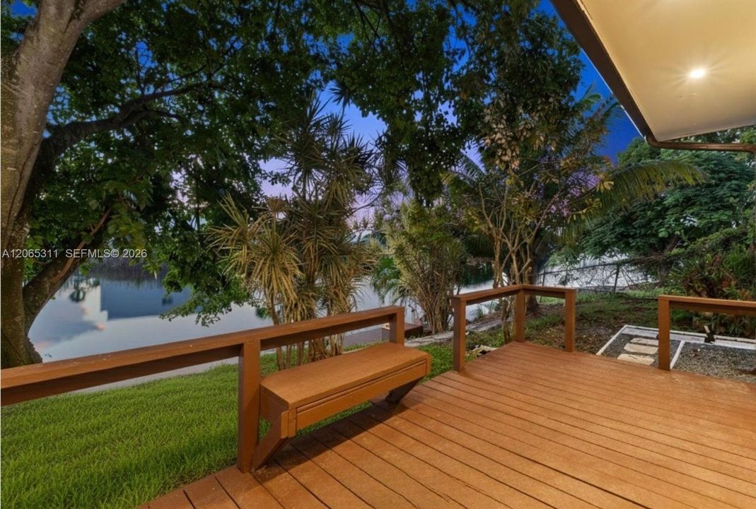 For Sale: $649,500 (4 beds, 2 baths, 2346 Square Feet)
