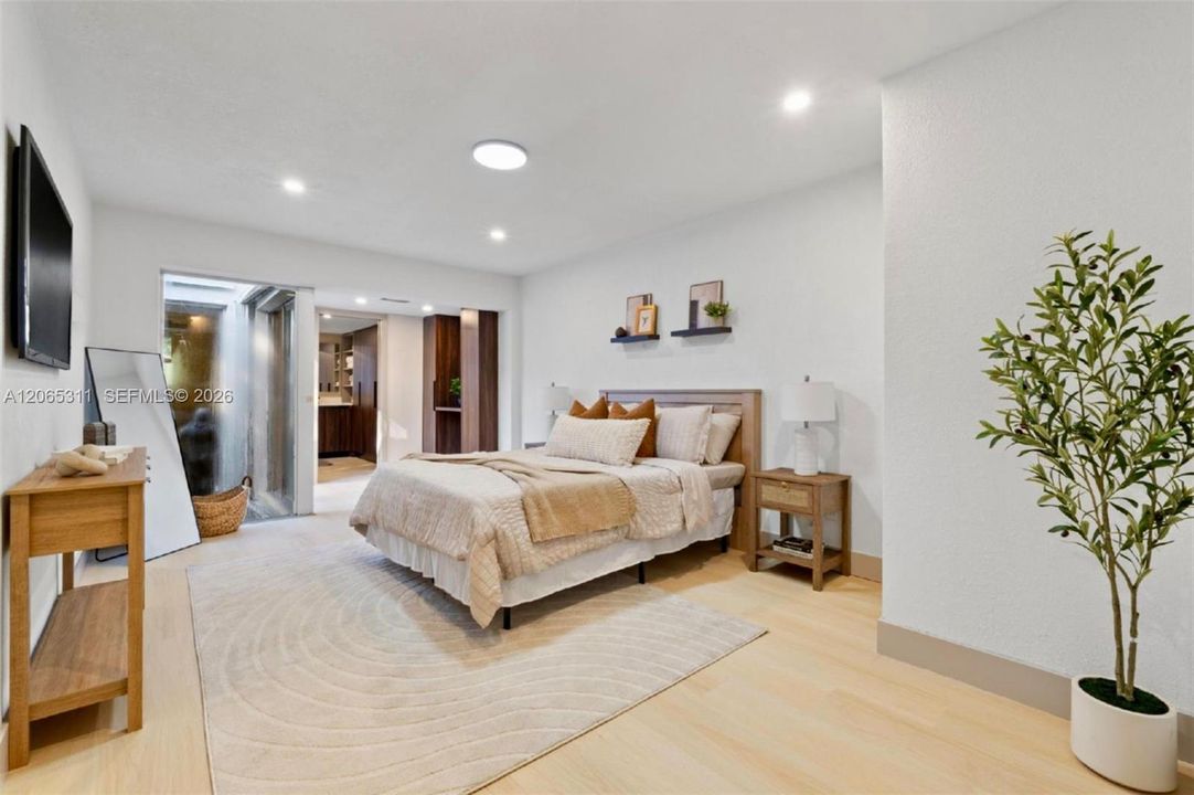 For Sale: $649,500 (4 beds, 2 baths, 2346 Square Feet)