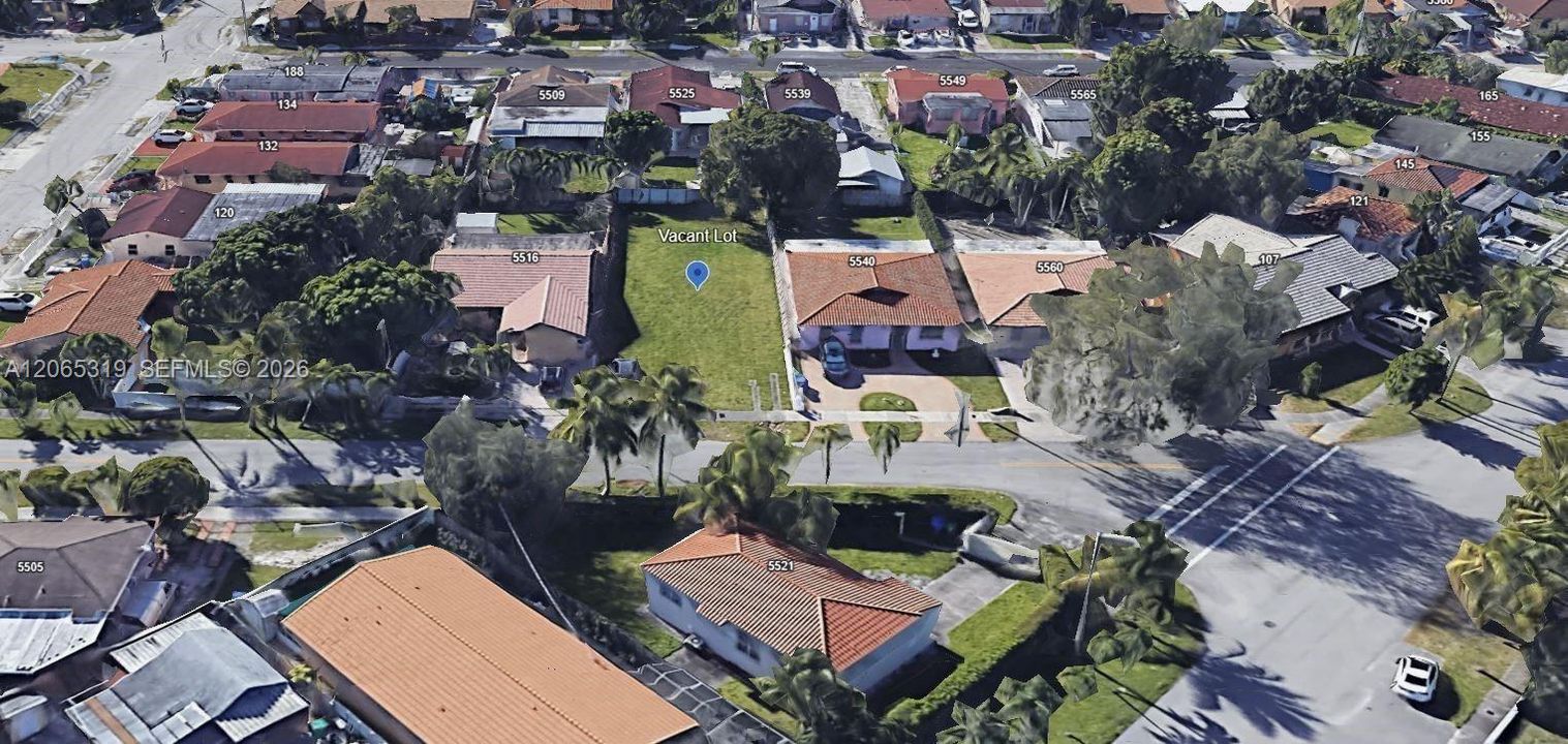 En Venta: $715,000 (0.16 acres)