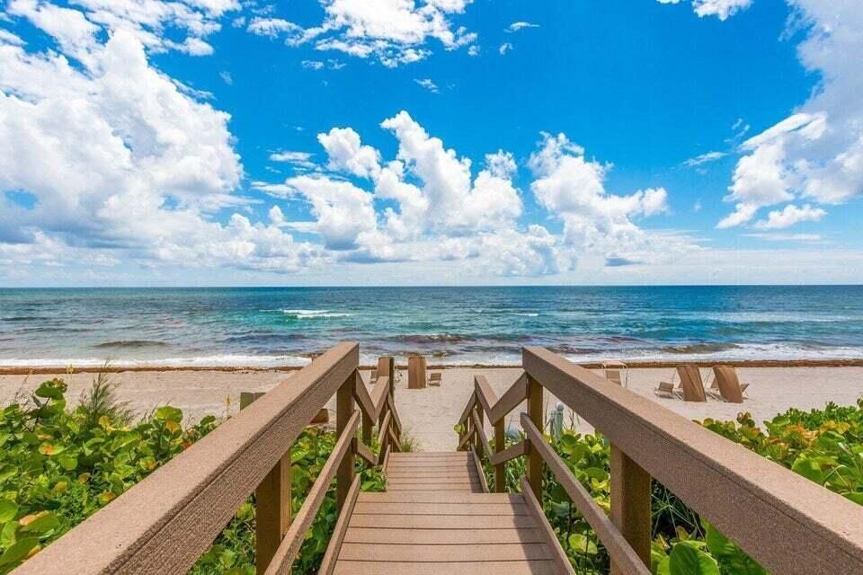 TOSCANA BEACH CLUB