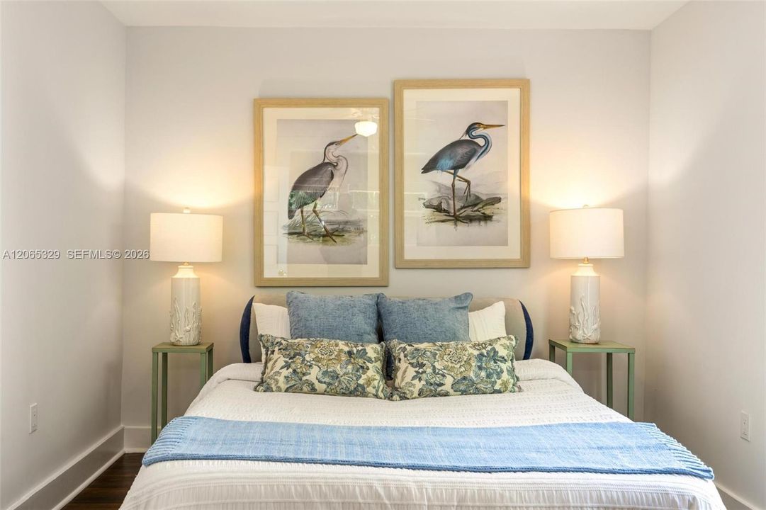 A simple space that feels exactly like a bedroom should: calm.