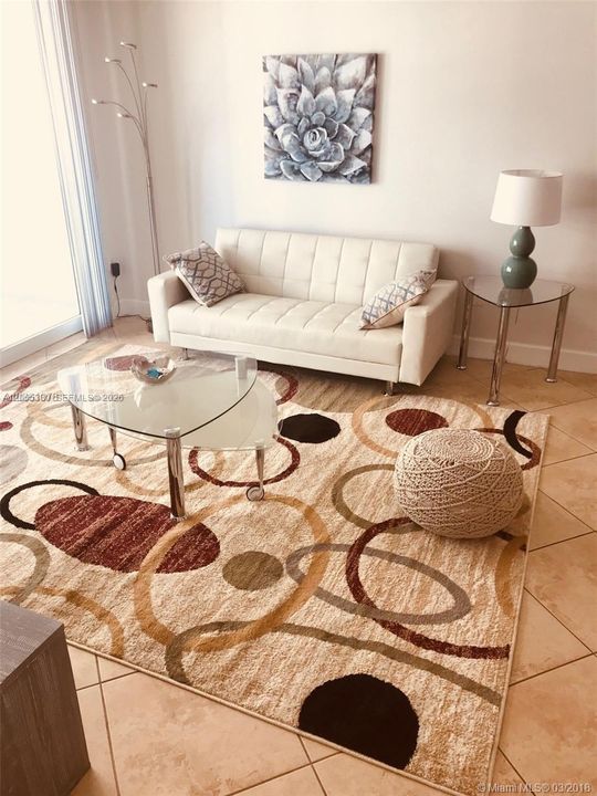 Activo con contrato: $450,000 (1 camas, 1 baños, 808 Pies cuadrados)