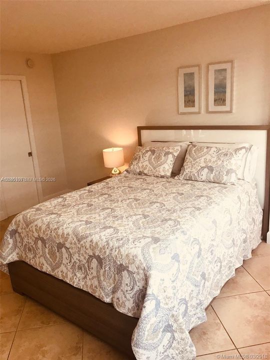 Activo con contrato: $450,000 (1 camas, 1 baños, 808 Pies cuadrados)
