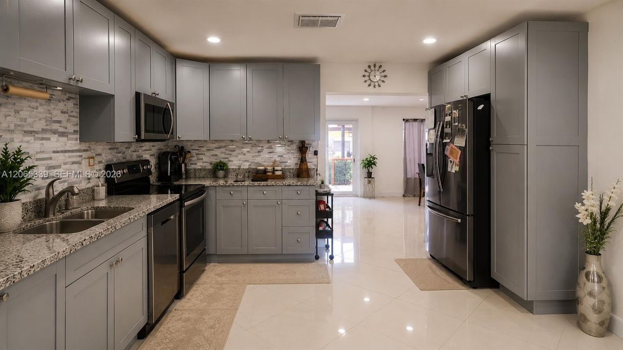 Active With Contract: $605,000 (3 beds, 2 baths, 1315 Square Feet)