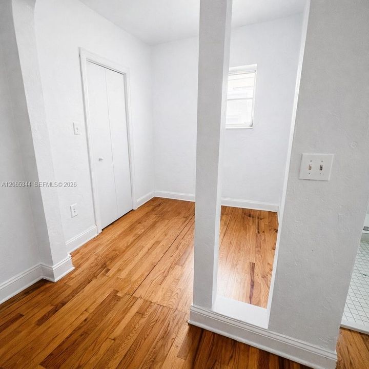 Activo con contrato: $360,000 (2 camas, 2 baños, 1063 Pies cuadrados)
