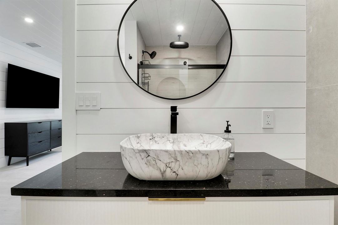 Guest Bathroom #2
