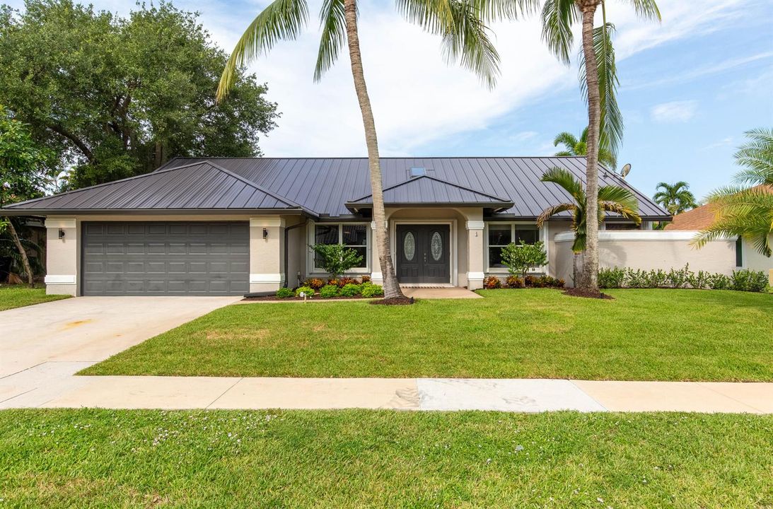 Non-HOA Pool home with Brand New Roof!