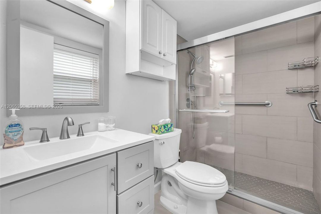 For Sale: $90,000 (2 beds, 2 baths, 990 Square Feet)