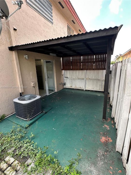 В аренду: $2,350 (2 спален, 1 ванн, 805 Квадратных фут)