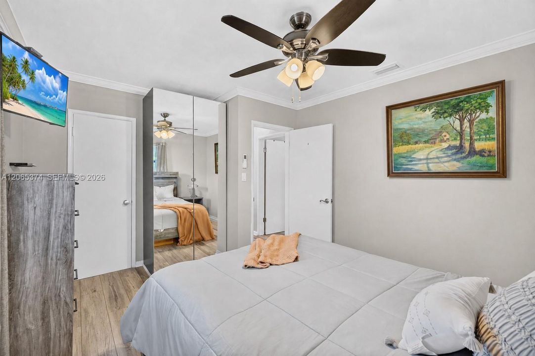For Rent: $4,800 (3 beds, 2 baths, 1358 Square Feet)