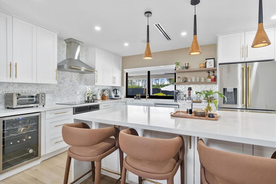 For Sale: $1,800,000 (4 beds, 2 baths, 1948 Square Feet)