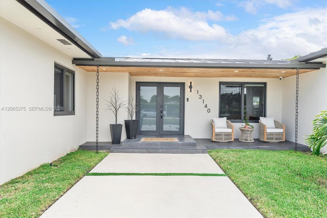For Sale: $1,800,000 (4 beds, 2 baths, 1948 Square Feet)