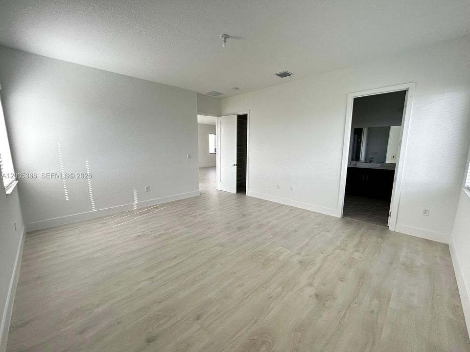 For Rent: $3,100 (4 beds, 2 baths, 0 Square Feet)