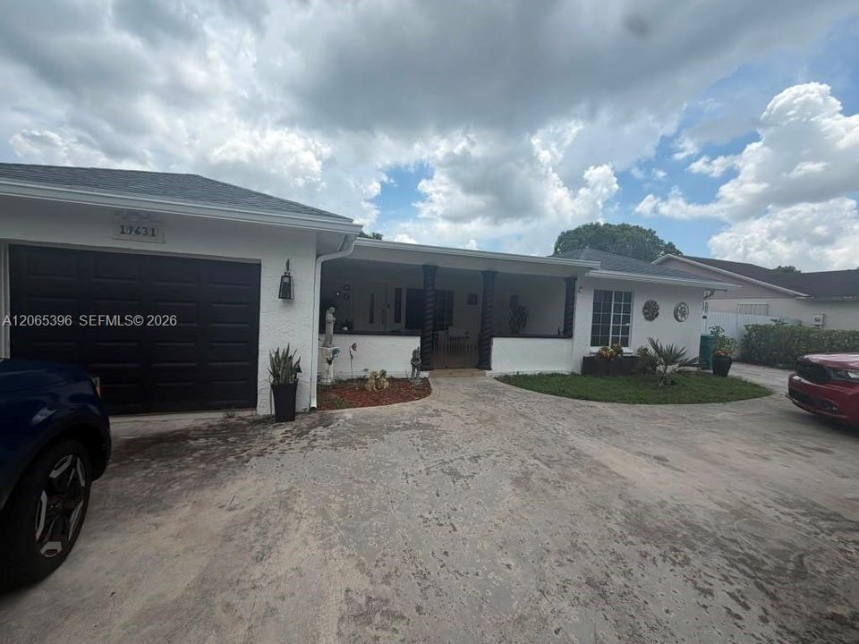 For Sale: $730,000 (3 beds, 2 baths, 1254 Square Feet)