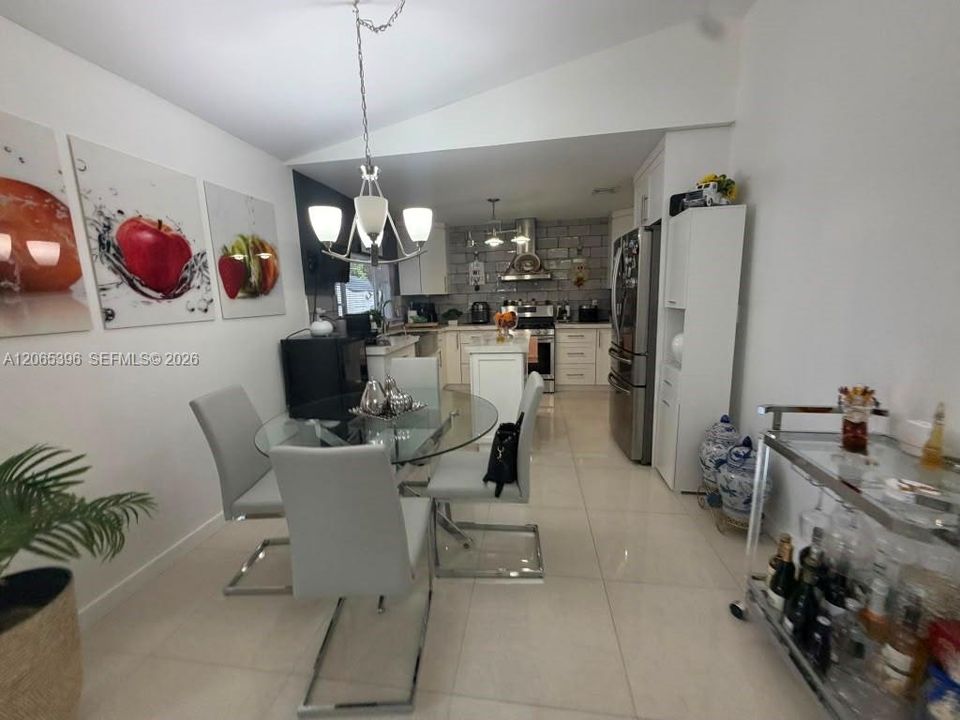 For Sale: $730,000 (3 beds, 2 baths, 1254 Square Feet)