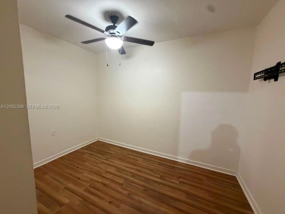 For Sale: $730,000 (3 beds, 2 baths, 1254 Square Feet)