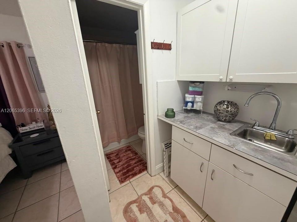 For Sale: $730,000 (3 beds, 2 baths, 1254 Square Feet)
