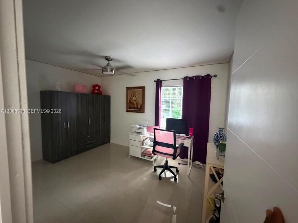 For Sale: $730,000 (3 beds, 2 baths, 1254 Square Feet)