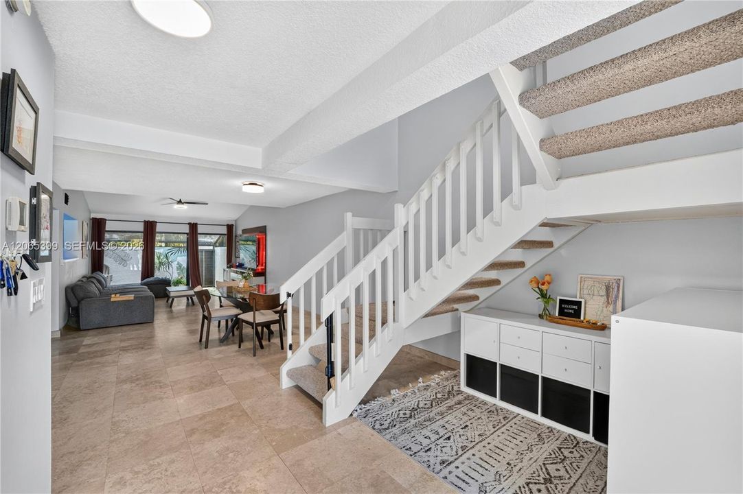 For Sale: $460,000 (3 beds, 2 baths, 1675 Square Feet)
