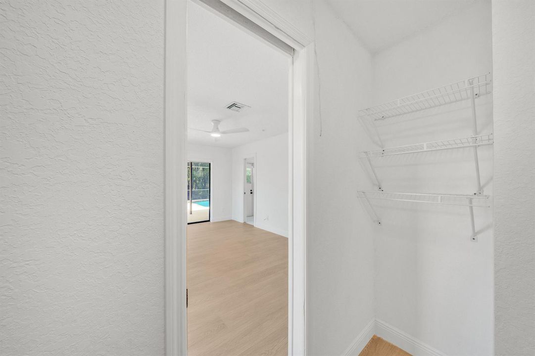 13 Primary Closet (2)