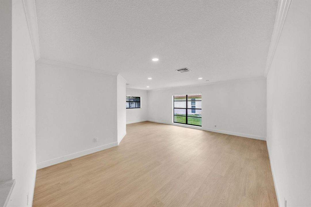 4 Living Area (1)