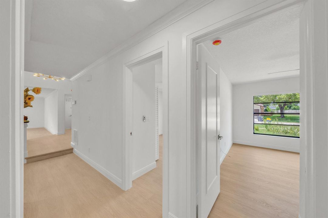 15 Guest Bedroom B (1)