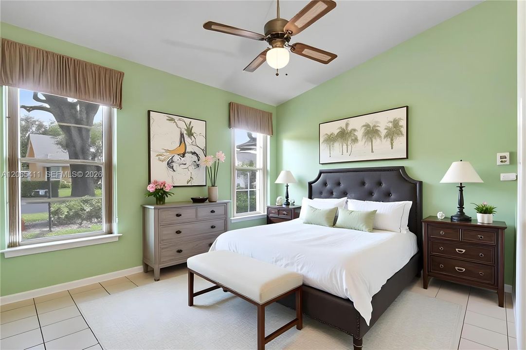 Active With Contract: $319,999 (2 beds, 2 baths, 1599 Square Feet)