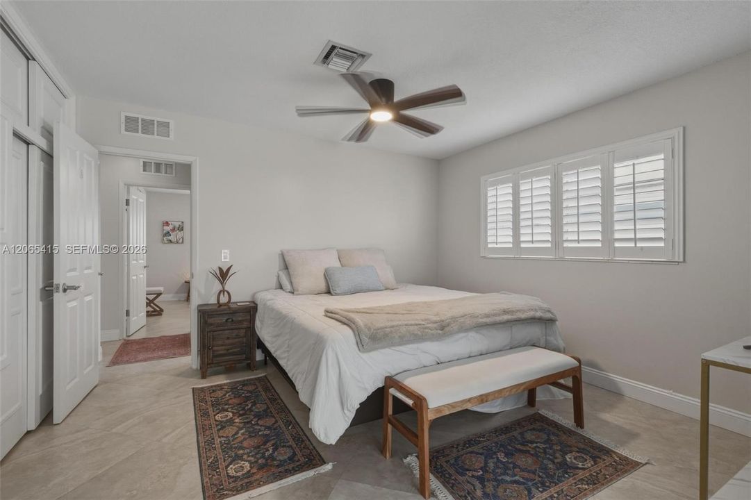 For Sale: $1,425,000 (3 beds, 2 baths, 1923 Square Feet)