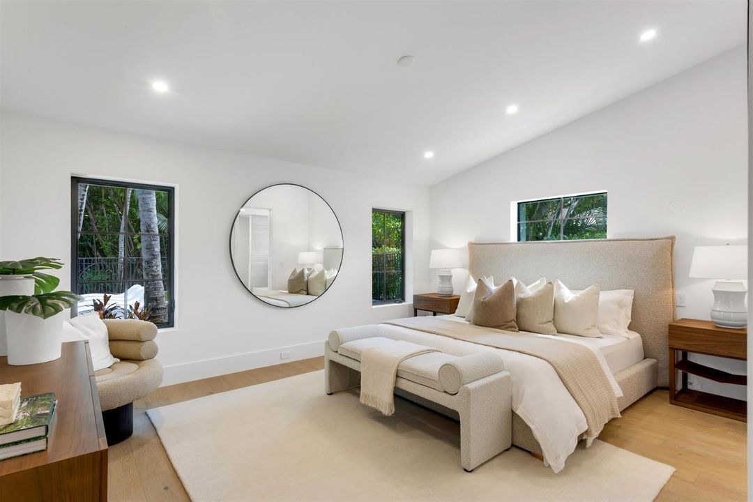 BEDROOM_2_ANGLE