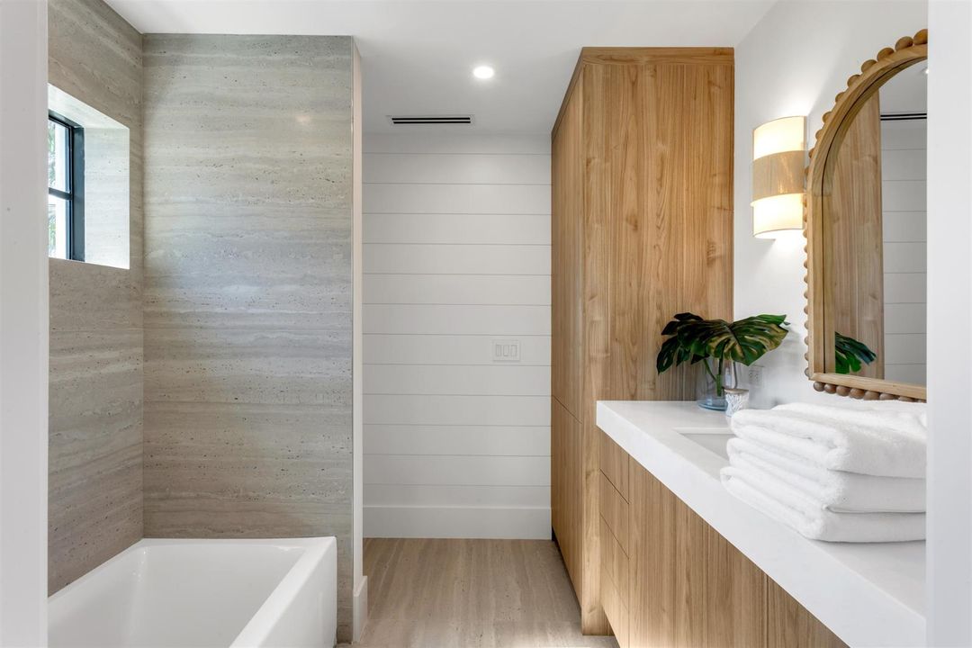 BATHROOM_2