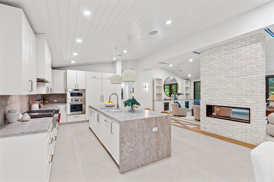 KITCHEN_ANGLE_TO_LIVING_ROOM