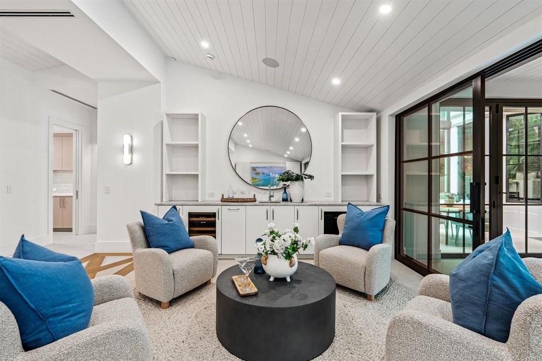 LIVING_ROOM_BAR_STRAIGHT