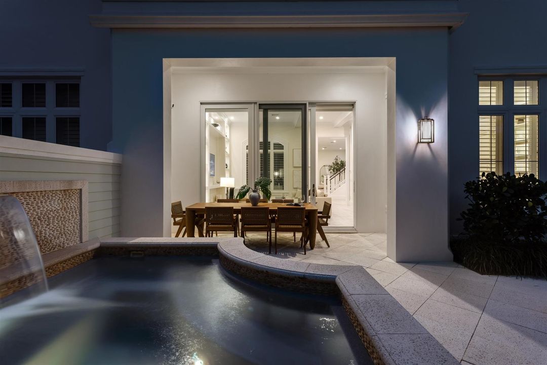 PATIO_STRAIGHT_EB