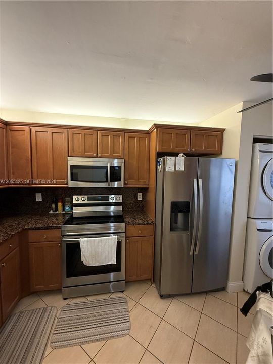 For Sale: $249,900 (2 beds, 2 baths, 1010 Square Feet)