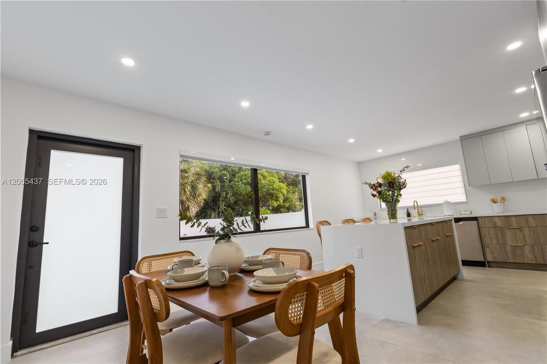 Activo con contrato: $600,000 (4 camas, 3 baños, 1851 Pies cuadrados)