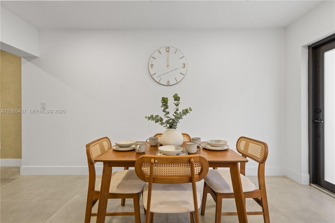 Activo con contrato: $600,000 (4 camas, 3 baños, 1851 Pies cuadrados)