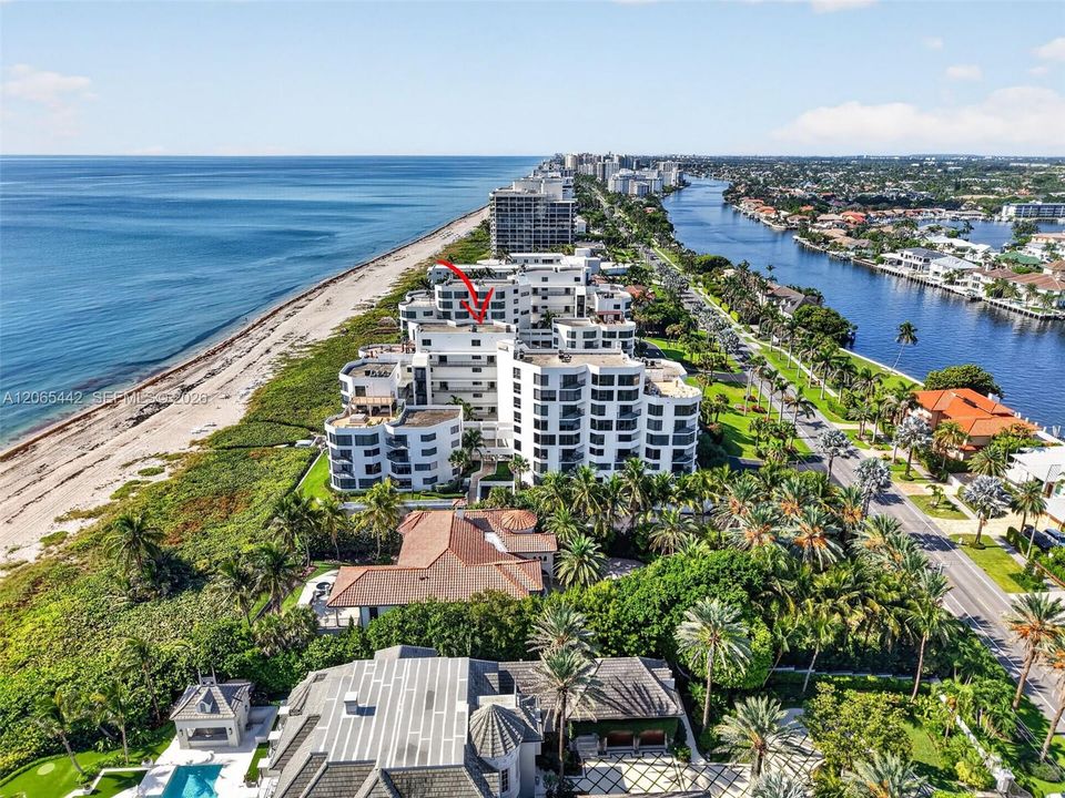En Venta: $1,175,000 (2 camas, 3 baños, 2240 Pies cuadrados)