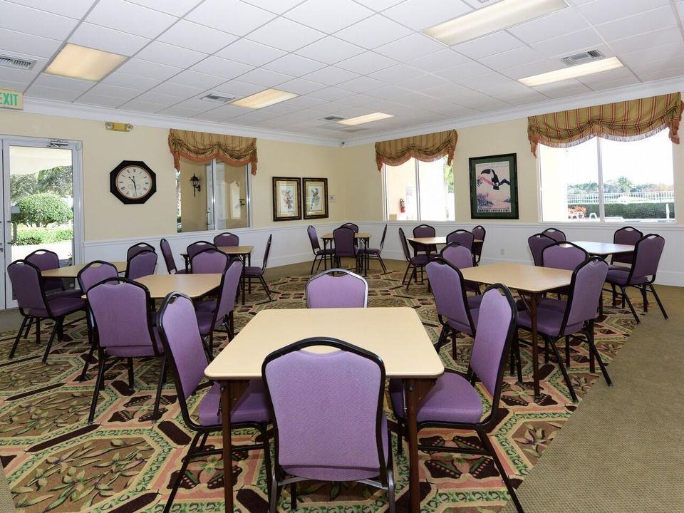 Isles card room