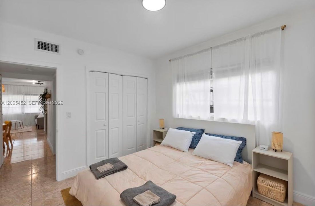 En Renta: $2,000 (1 camas, 1 baños, 1353 Pies cuadrados)