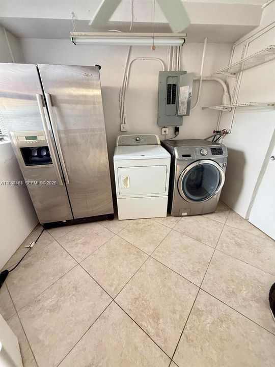 For Rent: $3,500 (4 beds, 2 baths, 1536 Square Feet)