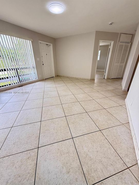 For Rent: $3,500 (4 beds, 2 baths, 1536 Square Feet)