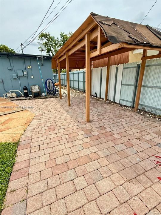 For Rent: $3,500 (4 beds, 2 baths, 1536 Square Feet)