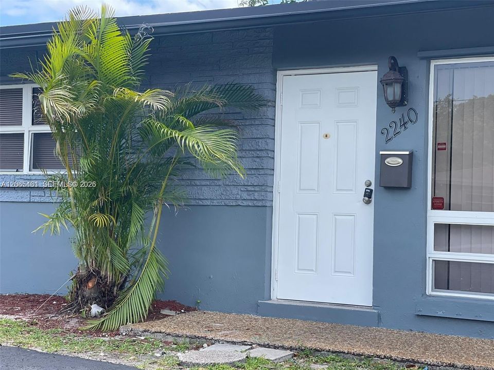 For Rent: $3,500 (4 beds, 2 baths, 1536 Square Feet)